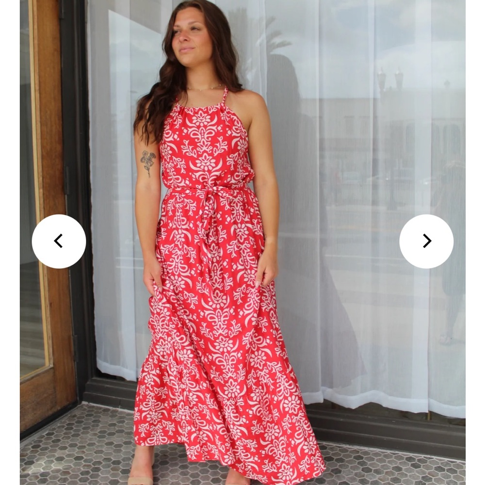 Halter maxi dress M